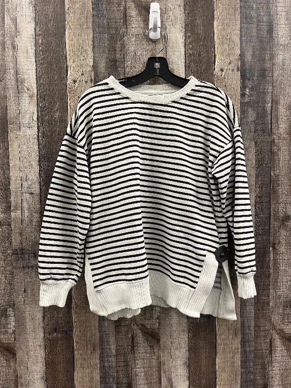 Sweatshirt Crewneck By C And C In Striped Pattern, Size: S