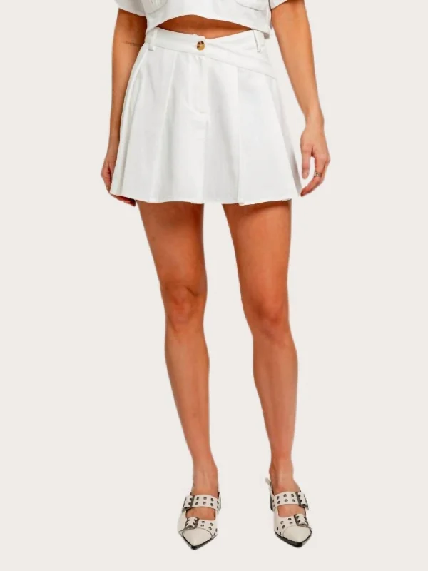 Asymmetric Pleated Skirt In White